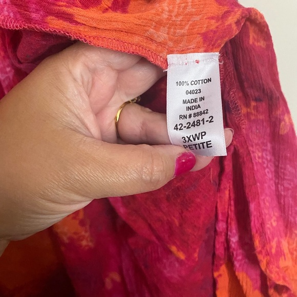 Catherine’s Red Pink Watercolor Button Down Shirt Women’s Plus Size 3X Petite - Picture 5 of 11